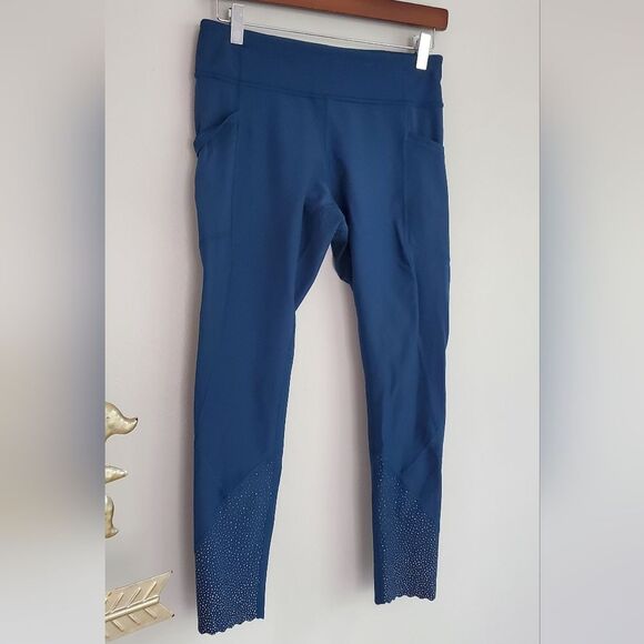 Lululemon Athletica Teal Tight Cropped Leggings With Scallop Detail Size 8 - Picture 3 of 14